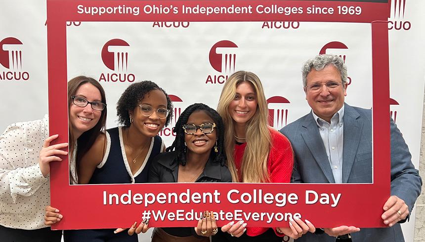 Students and Faculty/Staff attend the AICUO Independent College Day event.