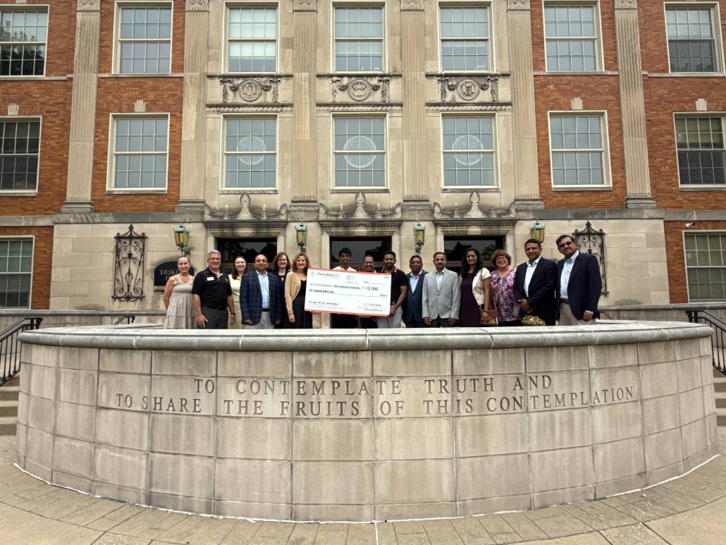 Representatives from ITServe Alliance and SMACT Works joined Ohio Dominican University leaders outside Erskine Hall to celebrate a $10,000 gift to ODU’s Annual Student Scholarship Fund.